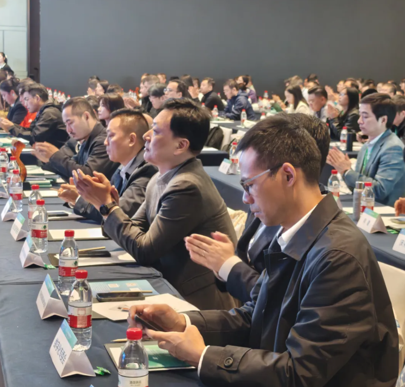 1763186015203175.png image.png